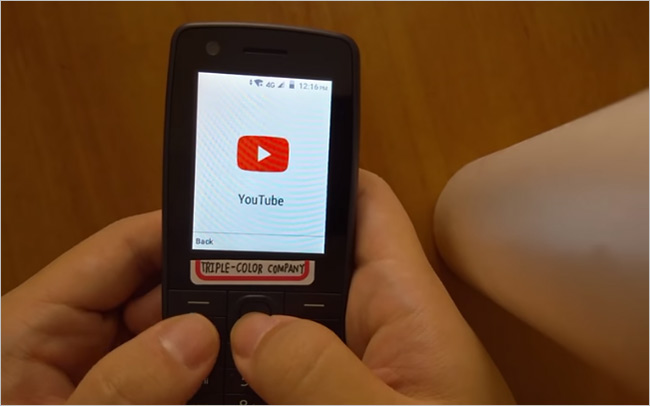Nokia 400 có thể chạy Youtube.