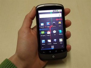 Mở hộp Nexus One đặt hàng từ Mỹ