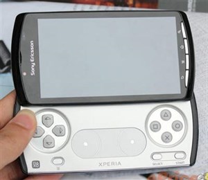 Sony Ericsson ra mắt mẫu điện thoại PlayStation