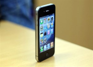 Giá iPhone 4 xách tay lên 22 triệu