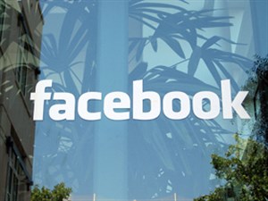 Cách "hack" profile của Facebook