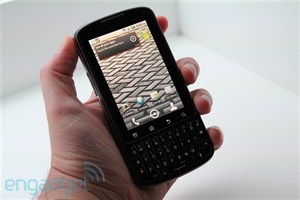 Motorola Droid Pro kiểu dáng giống BlackBerry xuất hiện