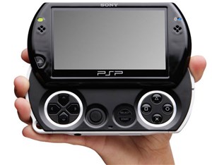 Sony giảm giá bán máy chơi game cầm tay PSP Go