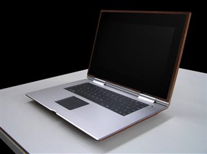 Laptop hàng hiệu vỏ gỗ giá gần 140 triệu đồng