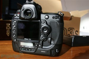 'Đập hộp' Nikon D3s