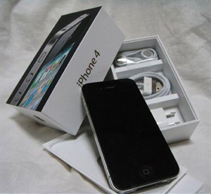 iPhone 4 xách tay lại rớt giá 