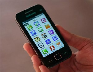 Smartphone Bada giá 4,6 triệu đồng