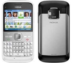 Nokia giới thiệu E5 cùng gói cước chat giá rẻ