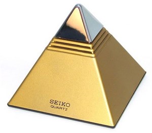 PyramidTalk - "Nghe báo giờ" với đồng hồ để bàn từ Seiko 