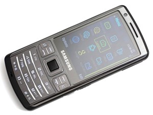 Smartphone nhỏ gọn Samsung i7110