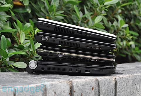 Cả 4 chiếc máy đều có hiệu suất hoạt động không tốt. 