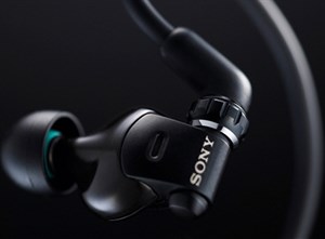 Sony ra tai nghe In-ear cao cấp với giá 799 USD