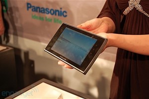 Panasonic ra mắt máy tính truy cập truyền hình cáp