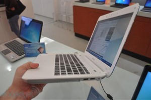Laptop đầu tiên hỗ trợ LTE sẽ được bán trong tuần này 