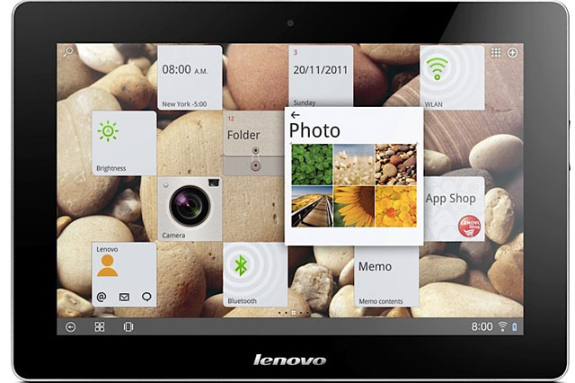 Mặt sau máy với camera 5 Megapixel.