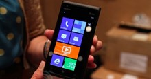Hãng Nokia chính thức trình làng mẫu Lumia 900