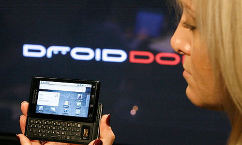 Motorola “thất thế” trước Microsoft