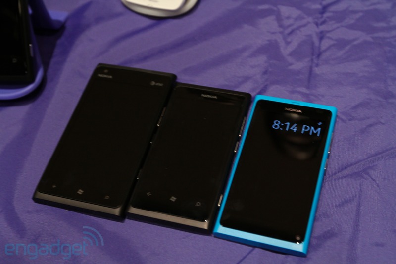 Hãng Nokia chính thức trình làng mẫu Lumia 900