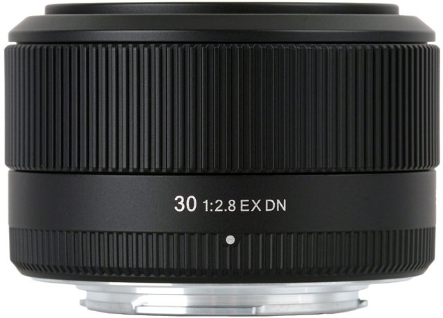 Sigma 30mm f/2.8 EX DN.