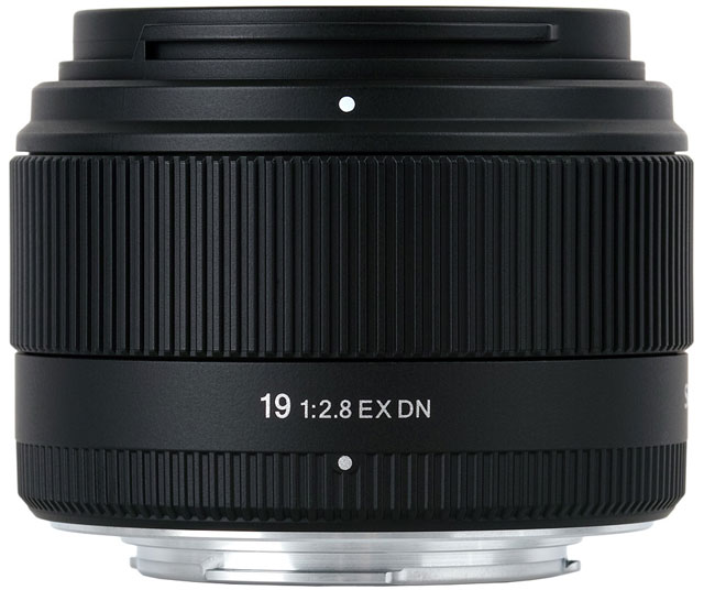 Sigma 30mm f/2.8 EX DN.