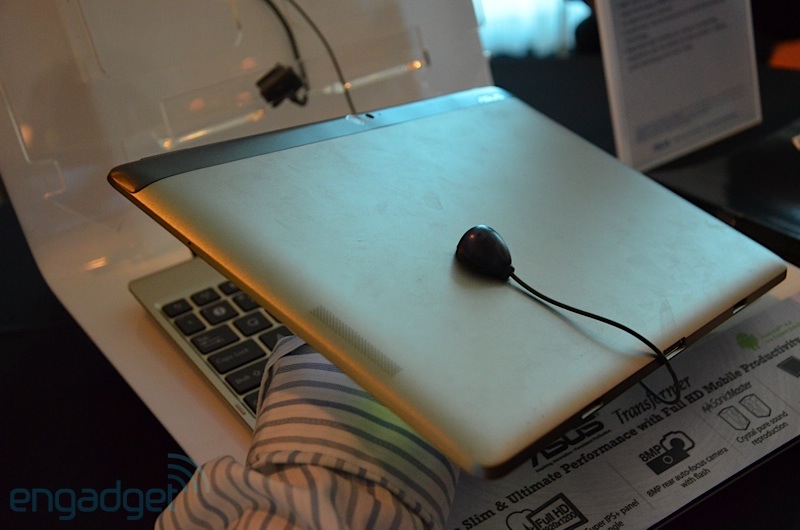 Ảnh thực tế Transformer Prime TF700T