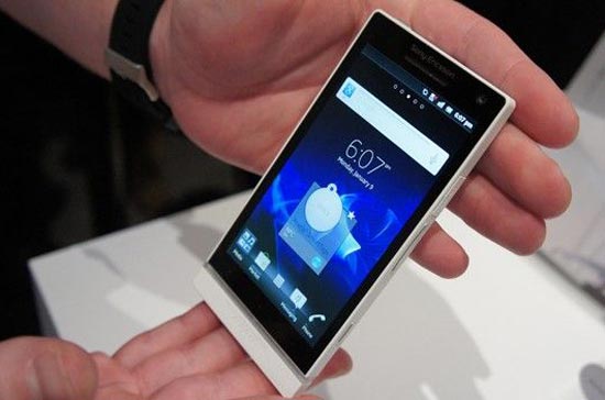 Những mẫu điện thoại đang làm nóng CES 2012