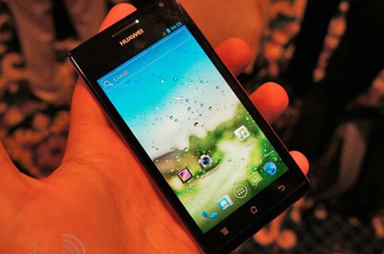 Những mẫu điện thoại đang làm nóng CES 2012