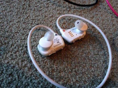 Máy nghe nhạc chống nước mới của Sony