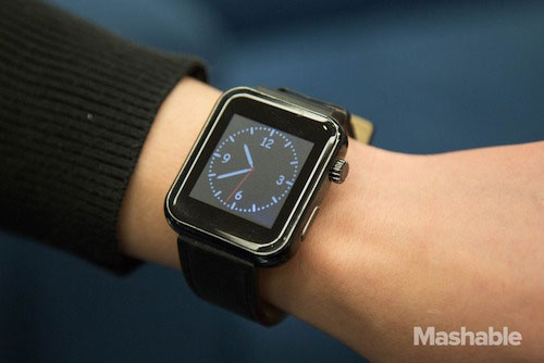 Bản sao Apple Watch Bản sao Apple Watch giá khoảng 600.000 đồng, bán tại CES 2015