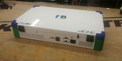 PlayBox, laptop lai giữa Xbox One và PS4