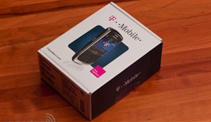 'Đập hộp' BlackBerry Curve 8900