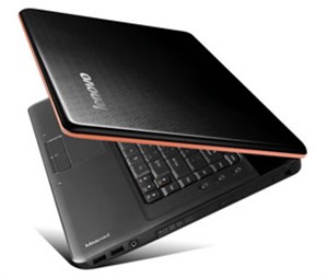 Lenovo Y550P mạnh mẽ