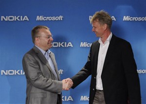 Bước đường cùng, Nokia ngả theo Microsoft?