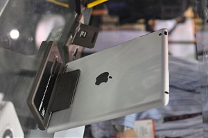 Apple "ỡm ờ" mời báo chí ra mắt iPad thế hệ hai