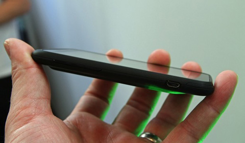 HTC Incredible S không bán ở VN