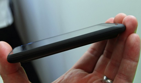 HTC Incredible S không bán ở VN