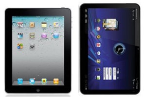 Xoom & iPad: cuộc chiến máy tính bảng thực sự bắt đầu