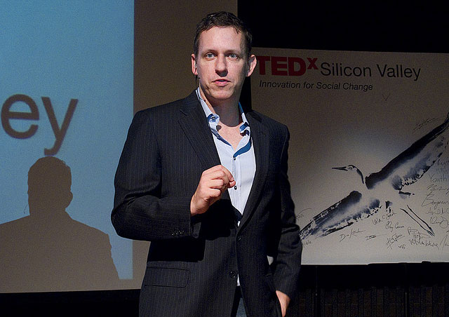 Theodore Ullyot là phó Giám đốc kiêm luật sư, thư ký của Facebook.