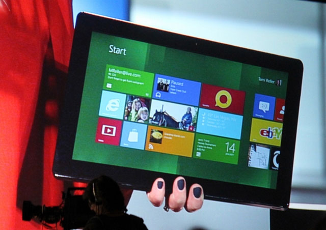 Tablet Windows 8 đe dọa iPad bằng cách nào?