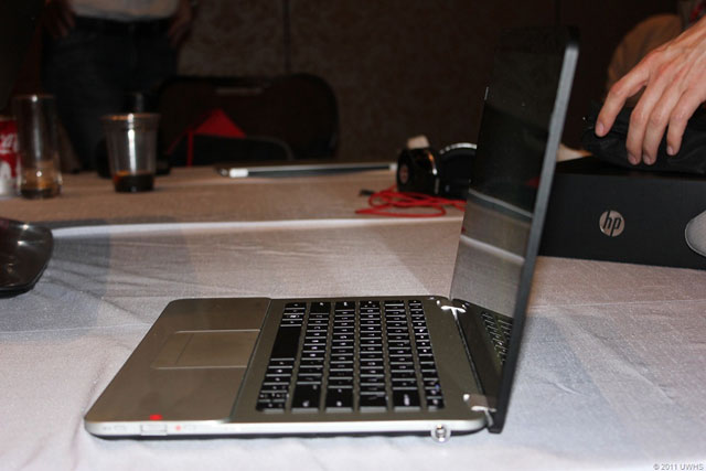 Ultrabook nổi bật nhất đầu năm 2012 có giá 1.400 USD