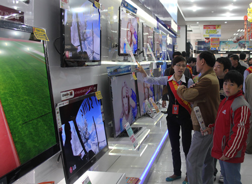 Nhiều người dùng đã dần chuyển sang quan tâm tới LED thay vì LCD nhờ mức giá tốt.