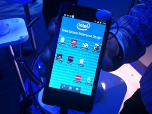 Intel mở rộng danh mục điện thoại thông minh