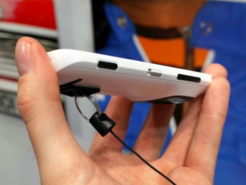 Đánh giá điện thoại 41 'chấm' Nokia 808 PureView 