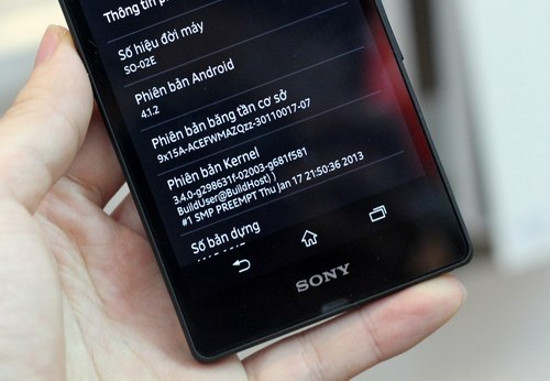 Những hình ảnh đầu tiên về Xperia Z tại Việt Nam