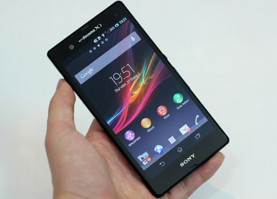 Những hình ảnh đầu tiên về Xperia Z tại Việt Nam