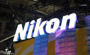 Microsoft ký hợp đồng với Nikon liên quan tới máy ảnh Android