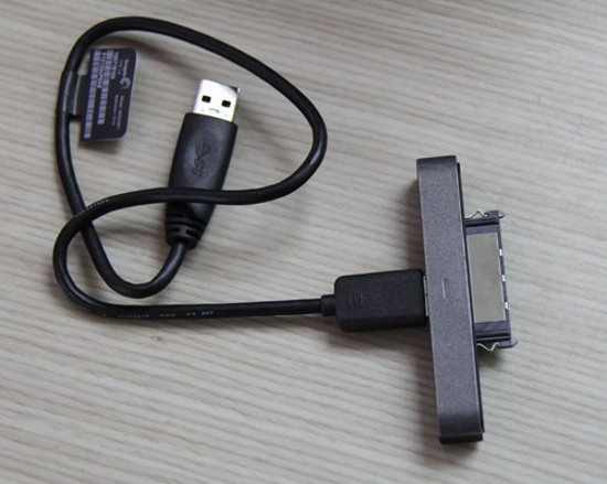 Ổ cứng tự chia sẻ dữ liệu qua Wi-Fi của Seagate Ổ cứng tự chia sẻ dữ liệu qua Wi-Fi của Seagate