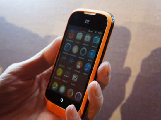 Điện thoại Firefox OS đầu tiên trình diễn tại MWC 2013 Điện thoại Firefox OS đầu tiên trình diễn tại MWC 2013