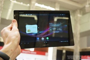 Xperia Tablet Z giá bằng iPad 4 bản Wi-Fi