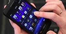 Mẫu BlackBerry Z10 cháy hàng tại Canada và Anh